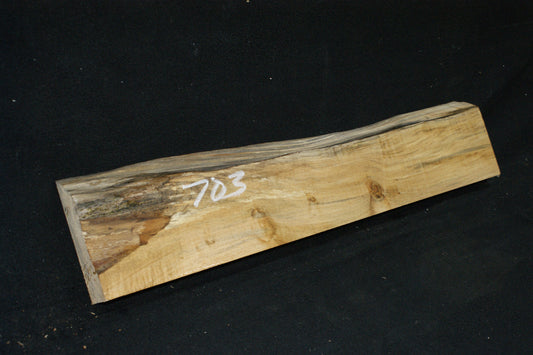 Lime wood, shelving, woodcarving, mantel     (703)