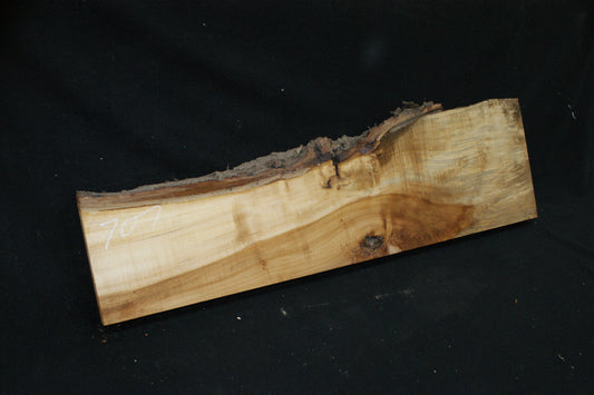 Lime wood, shelving, woodcarving, mantel     (707)