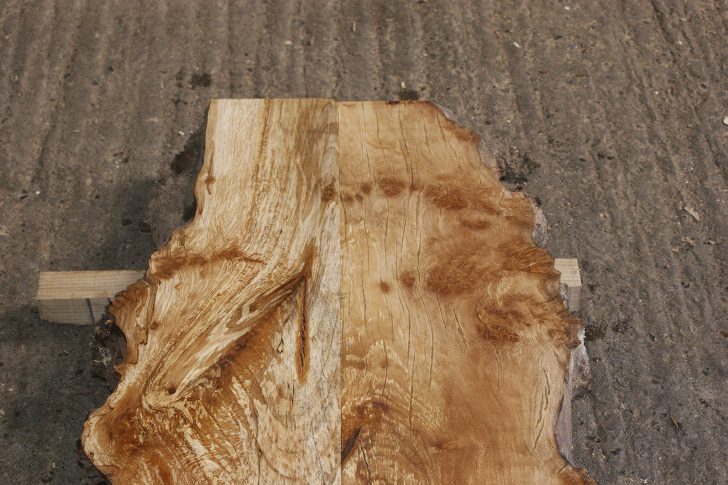 Book matched guitar body, Burr London Plane 1196 L x 485 - 300 W x 50 mm (799)