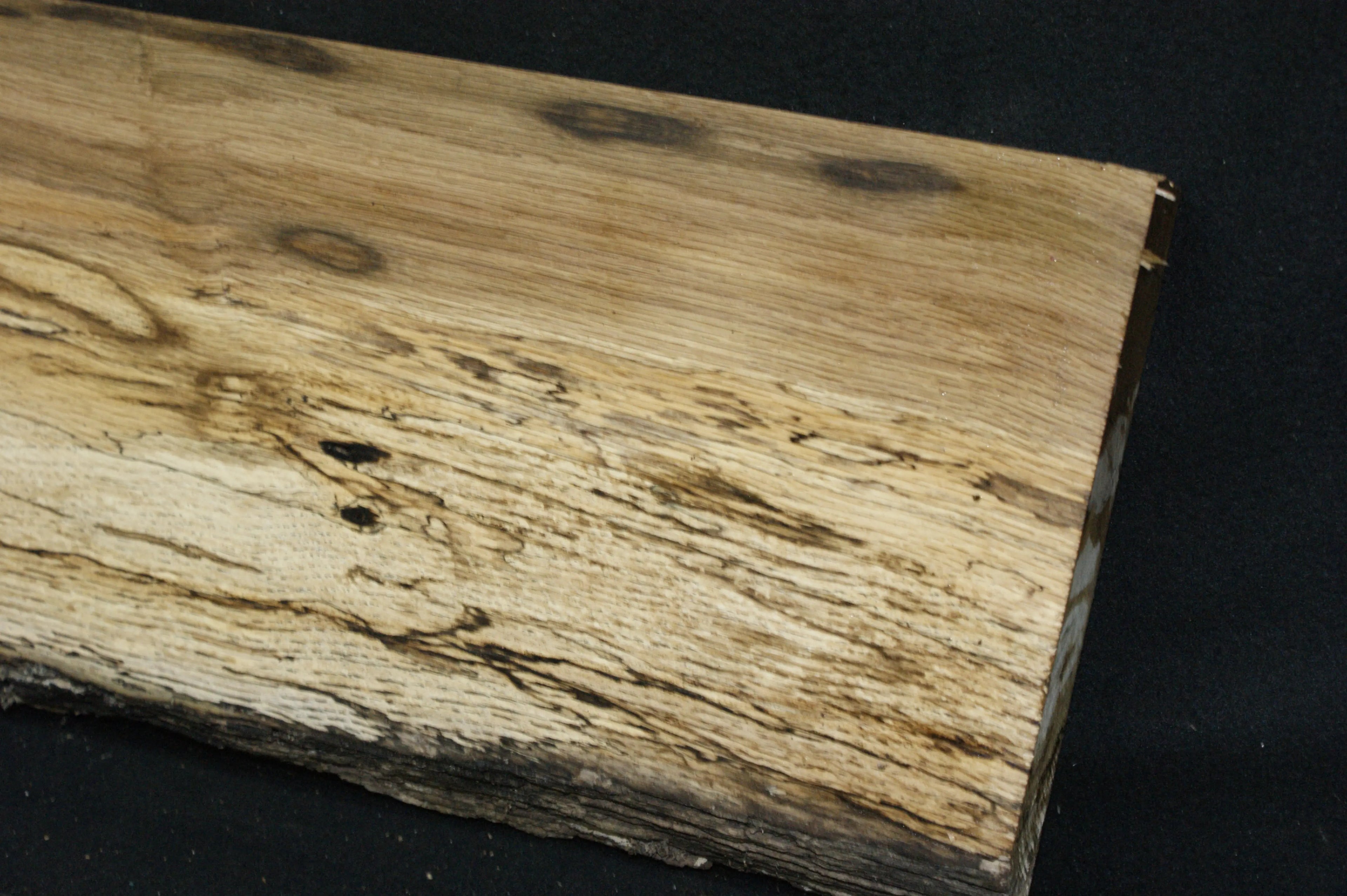 (75) SPALTED TURKEY OAK, 1009 L x 255 W x 45 D mm, RUSTIC HARDWOOD, CRAFTS, SHELVING Oak & Burr Oak