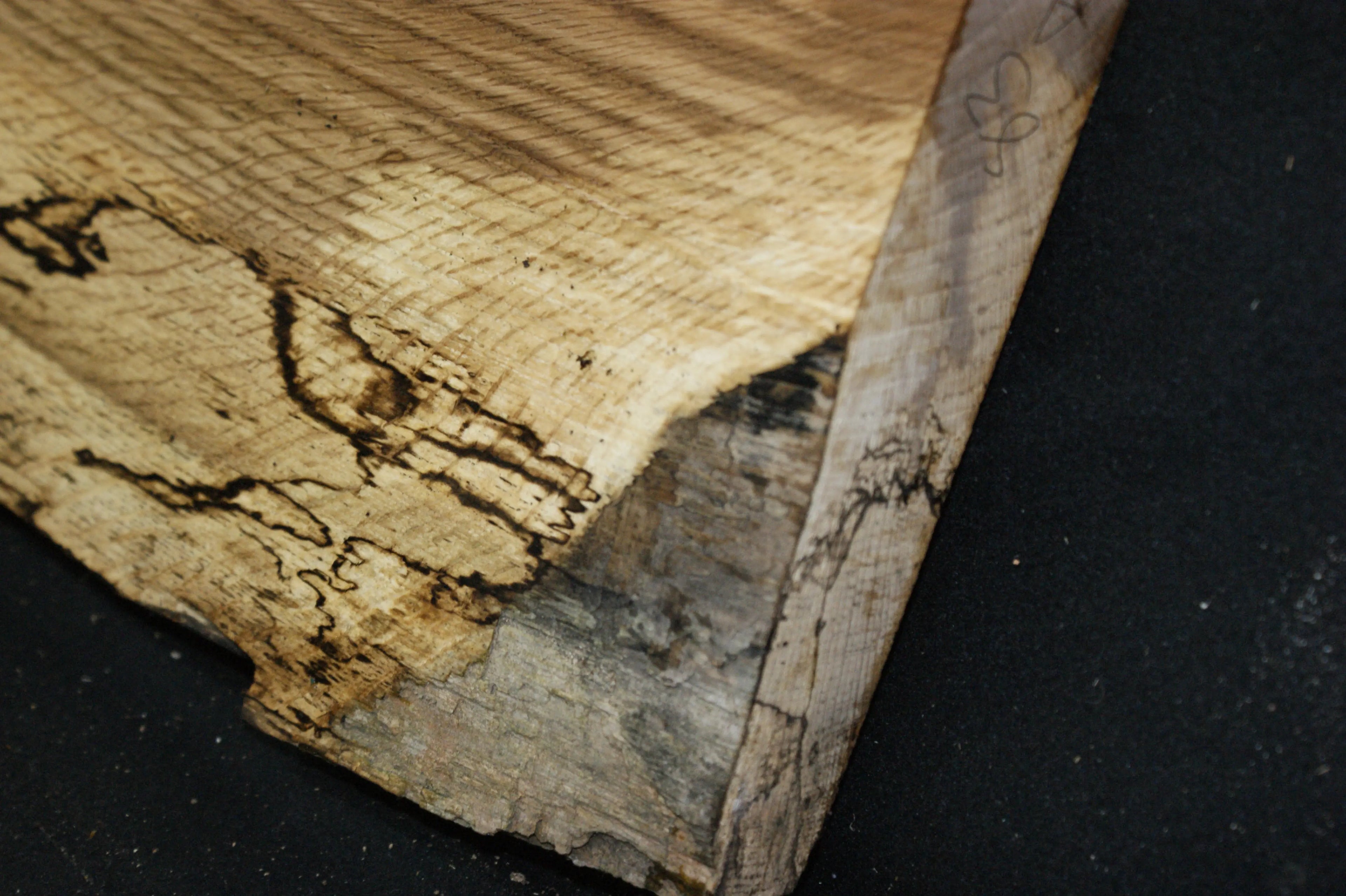 (83) SPALTED TURKEY OAK, 780 L x 310 W x 45 D mm RUSTIC HARDWOOD, CRAFTS, SHELVING Oak & Burr Oak