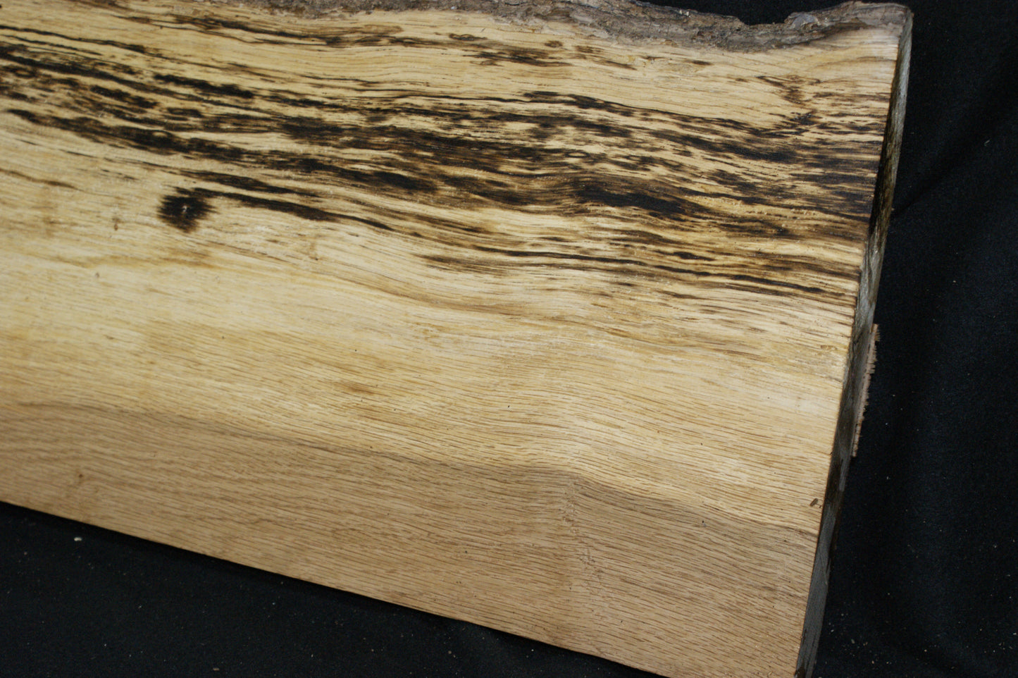 (86) SPALTED TURKEY OAK, 1000 L x 305 W x 45 D mm RUSTIC HARDWOOD, CRAFTS, SHELVING