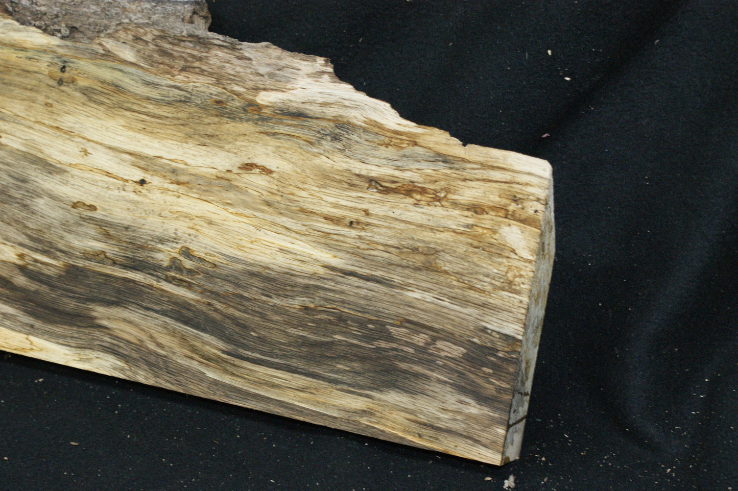 (101) SPALTED TURKEY OAK, 996 L x 275 W x 45 D mm RUSTIC HARDWOOD, CRAFTS, SHELVING