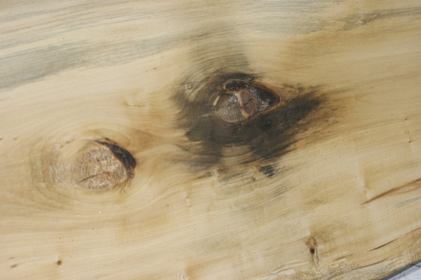 Lime for woodcarving 1110 L x 390 W x 41 D (mm)    (839)