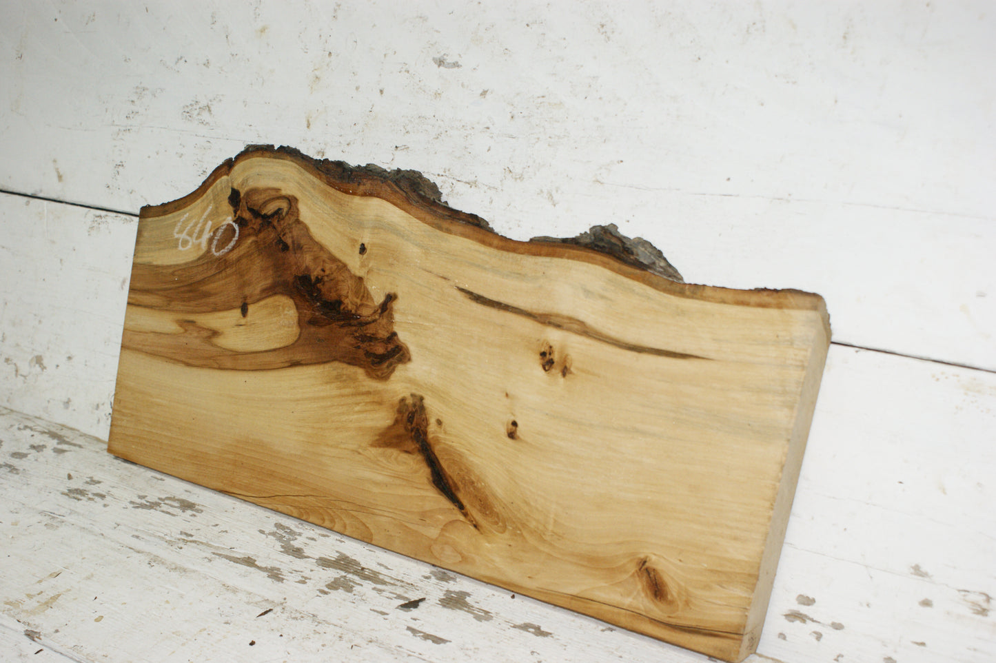 Lime for woodcarving 563 L x 261 W x 36 D (mm)    (840)