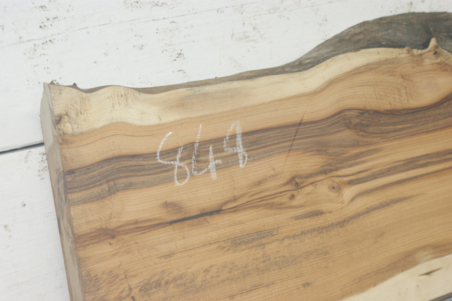 English Yew rustic hardwood 917 L x 242 W x 37 D (mm)      (848)