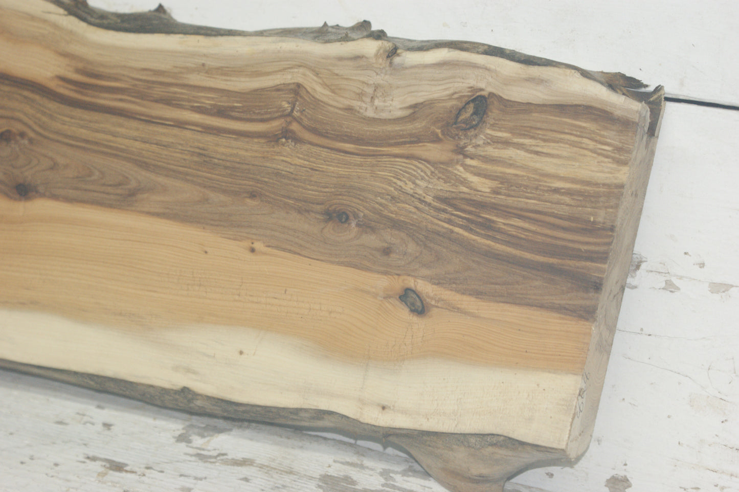 English Yew rustic hardwood 917 L x 242 W x 37 D (mm)      (848)