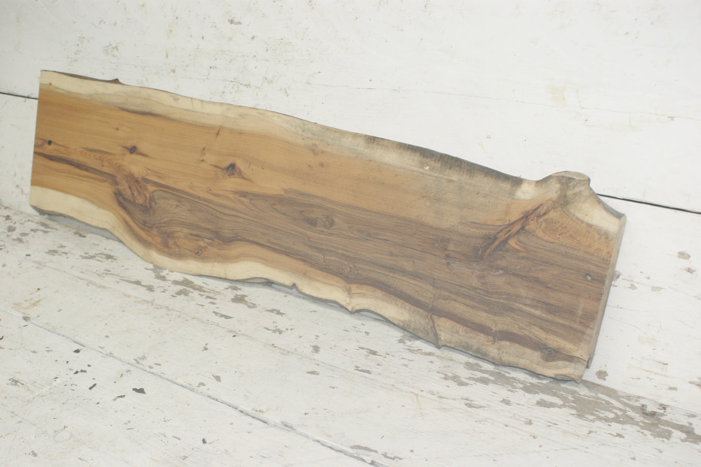 English Yew rustic hardwood 917 L x 242 W x 37 D (mm)      (848)