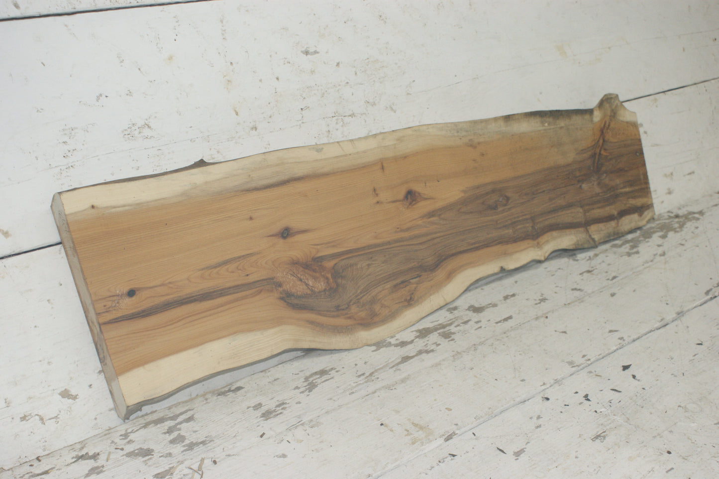 English Yew rustic hardwood 917 L x 242 W x 37 D (mm)      (848)