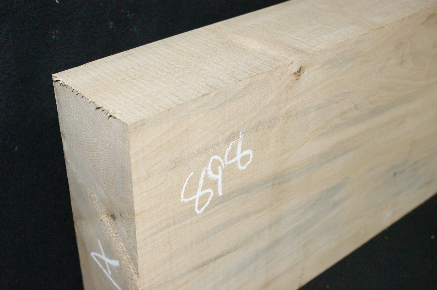 Lime for woodcarving 461 L x 261 W x 90 D (mm)    (898)