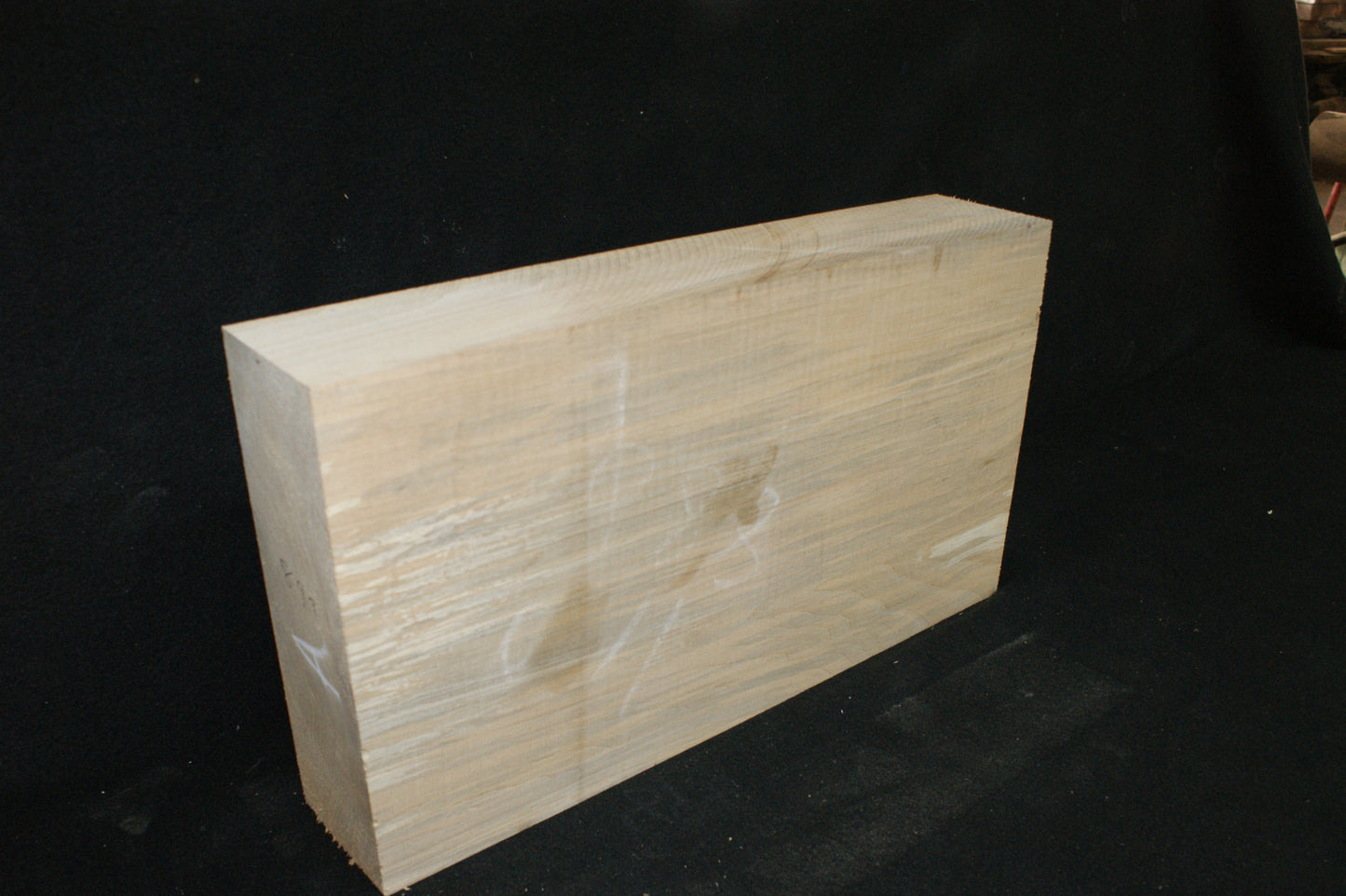 Lime block  for woodcarving & sculpting 473 L x 259 W x 90 D (mm)    (899)
