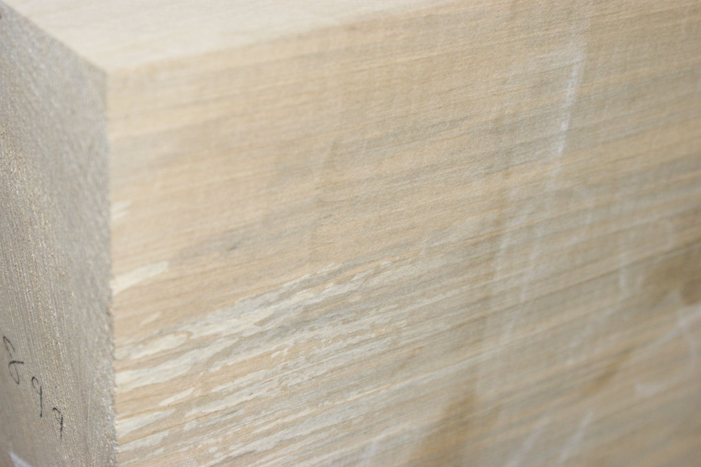 Lime block  for woodcarving & sculpting 473 L x 259 W x 90 D (mm)    (899)