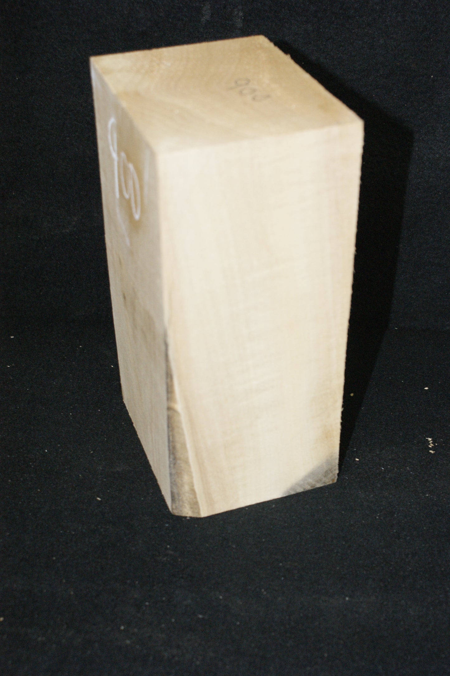 Lime block  for woodcarving & sculpting 205 L x 114 W x 87 D (mm)    (900)