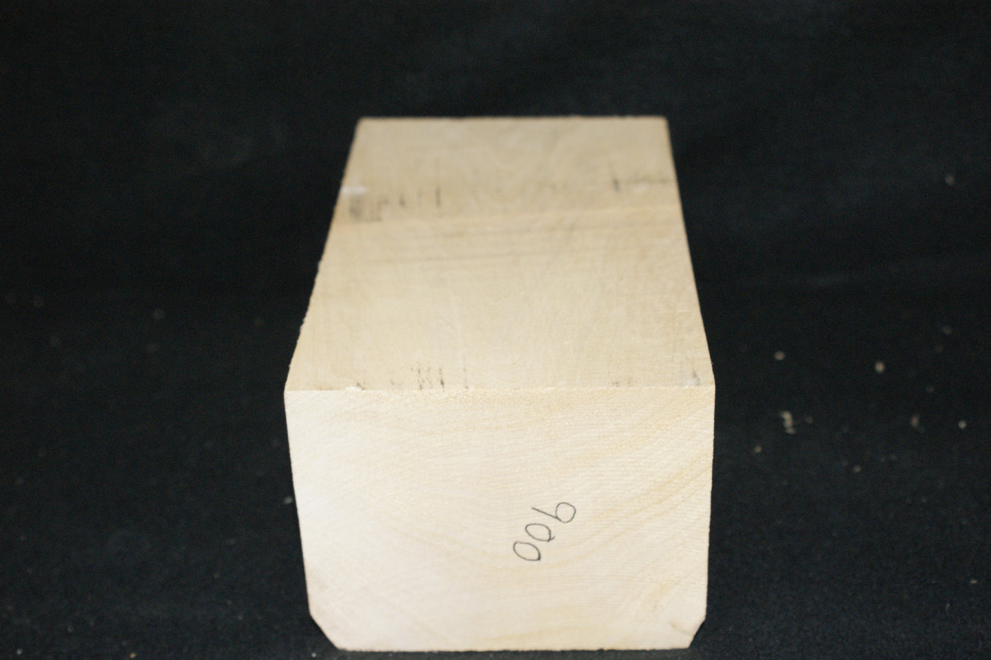 Lime block  for woodcarving & sculpting 205 L x 114 W x 87 D (mm)    (900)