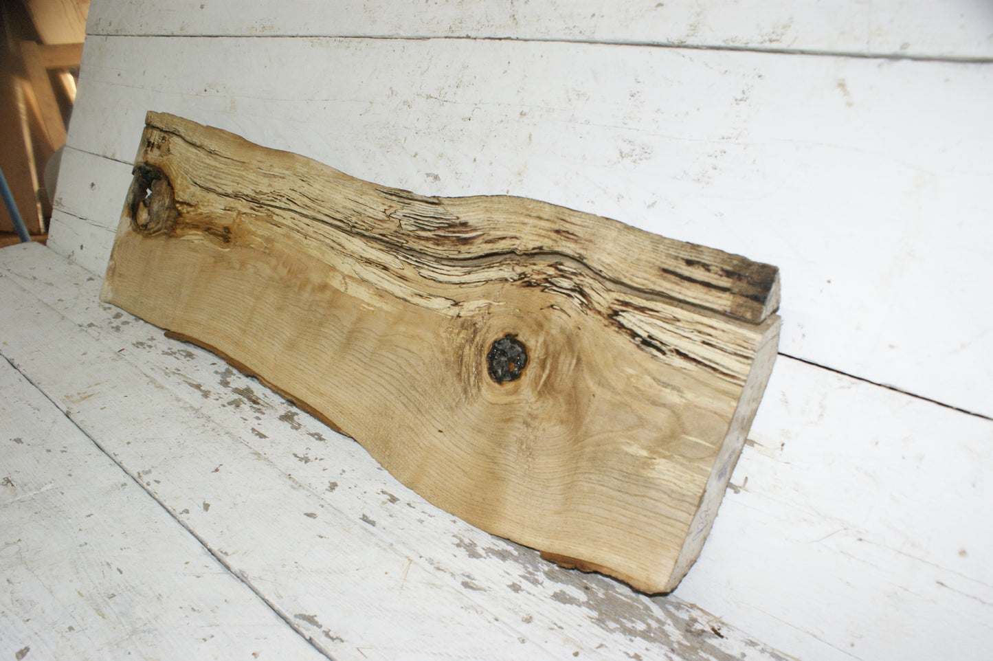 English Ash hardwood board 1067 L x 311 W x 40 D (mm)      (932)