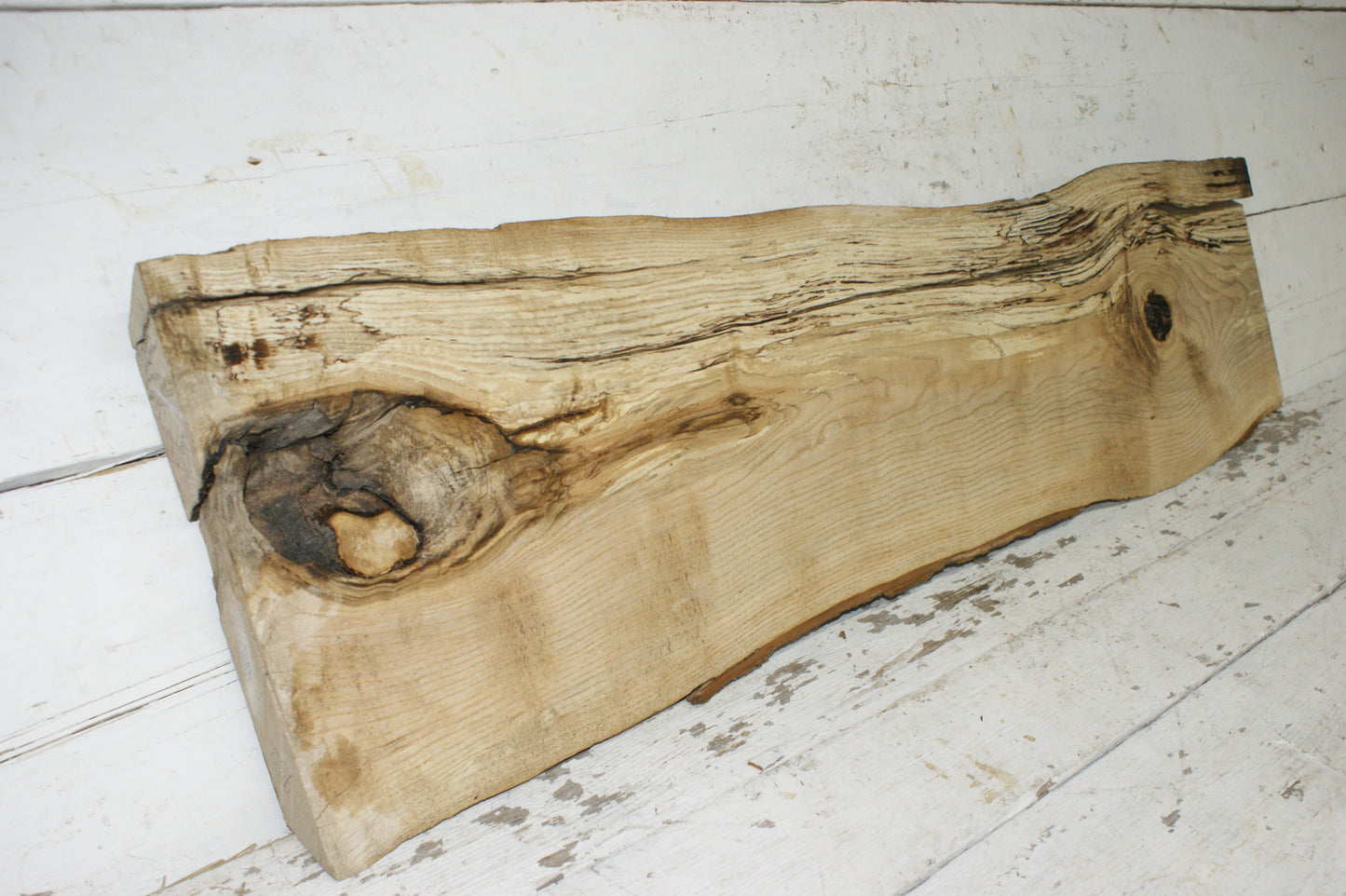 English Ash hardwood board 1067 L x 311 W x 40 D (mm)      (932)