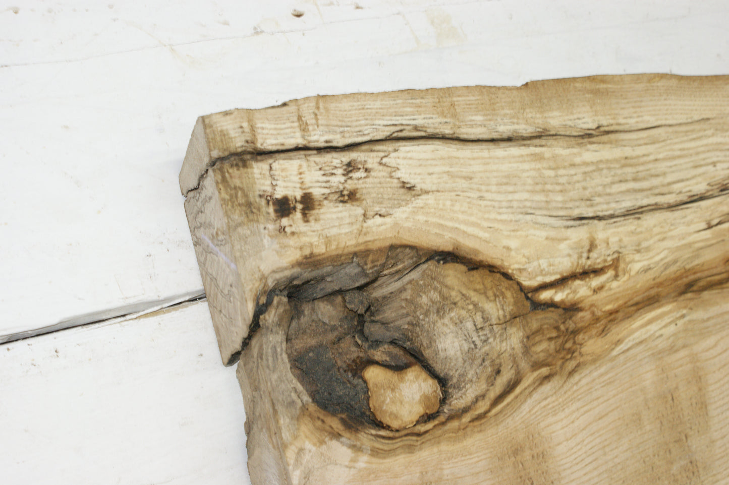 English Ash hardwood board 1067 L x 311 W x 40 D (mm)      (932)