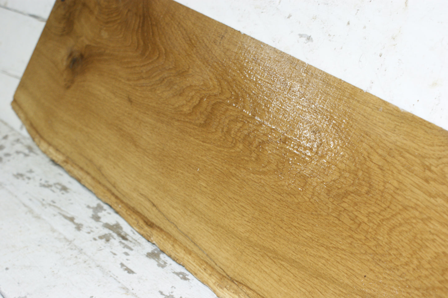 OAK HARDWOOD PLANK, CRAFTS, SHELVING  965 L x 293 W x 37 D mm (933)