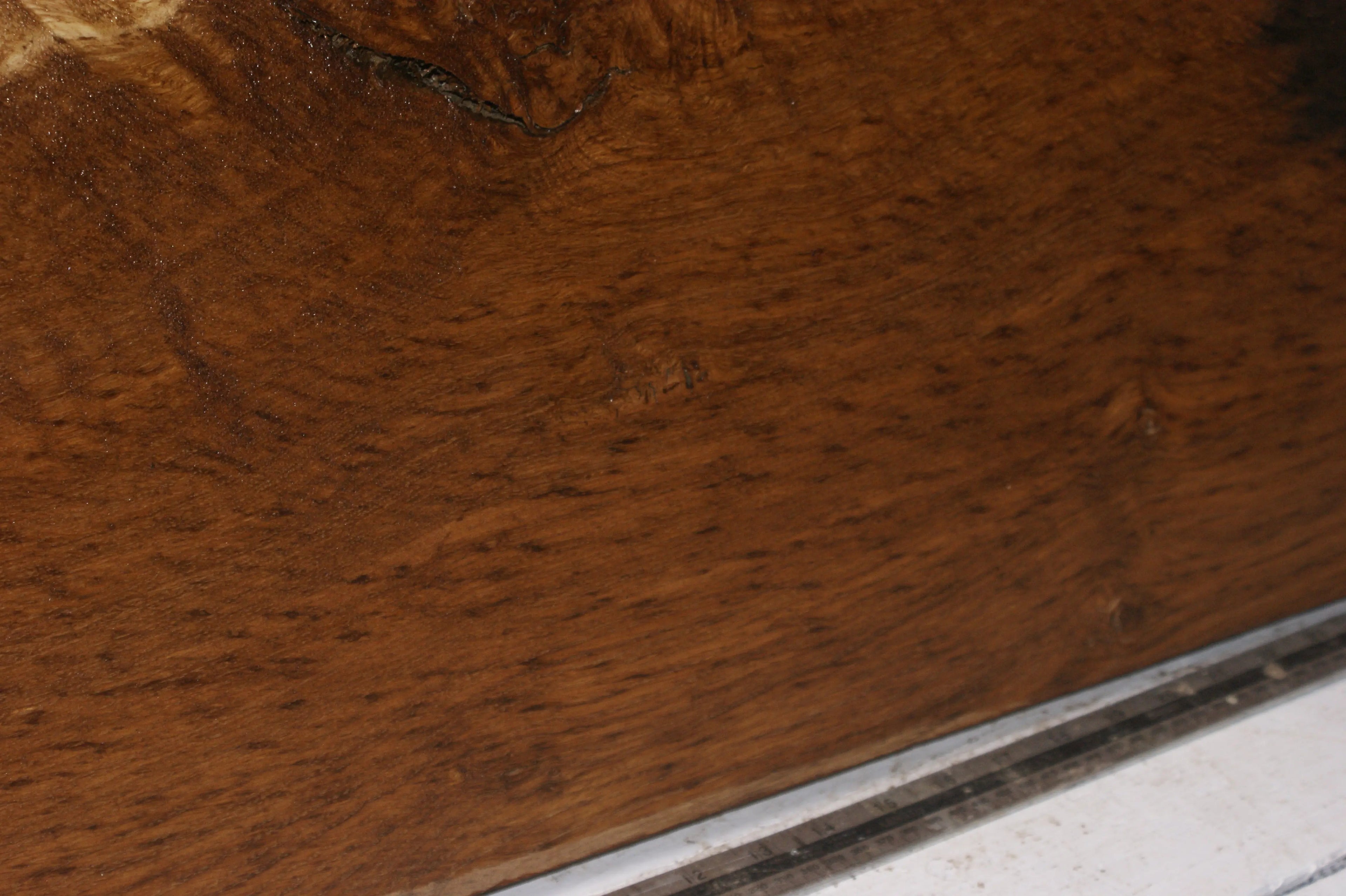 Burr Brown Oak 703 L x 449 - 270 W  x 51 D mm            (110) Oak & Burr Oak