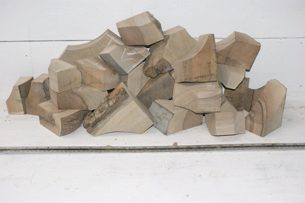 Lucky Dip Box, 10 kg Walnut off cuts🍀(126) Treecycling uk