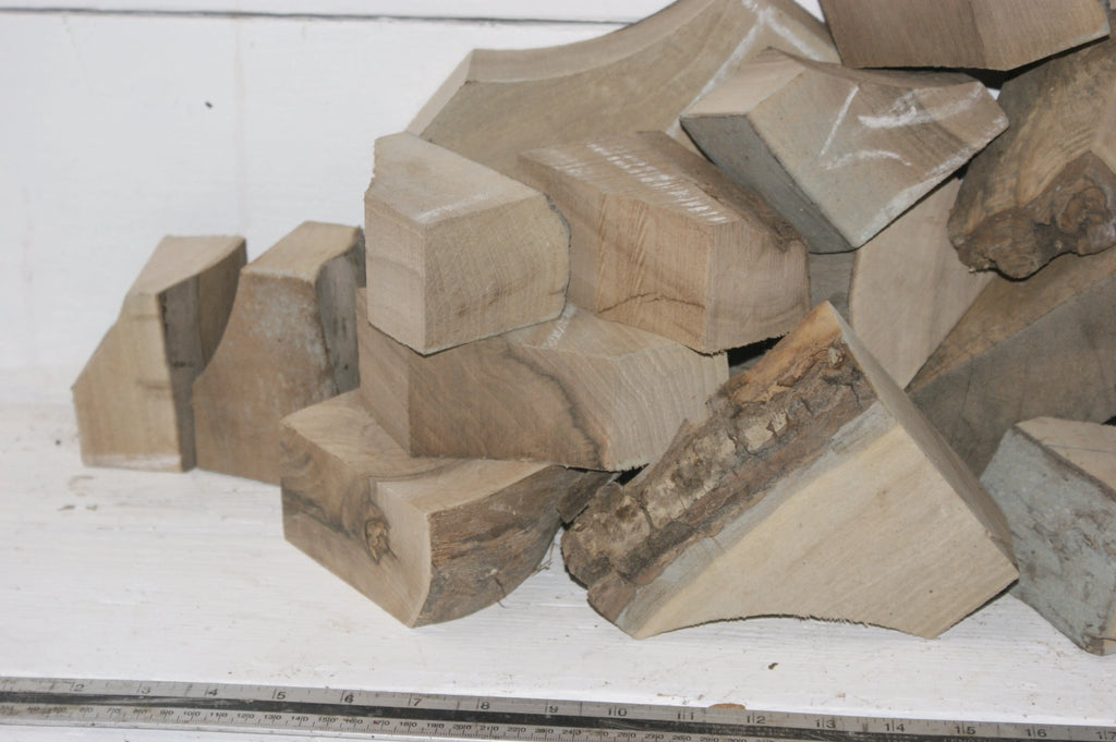 Lucky Dip Box, 10 kg Walnut off cuts🍀(126) Treecycling uk