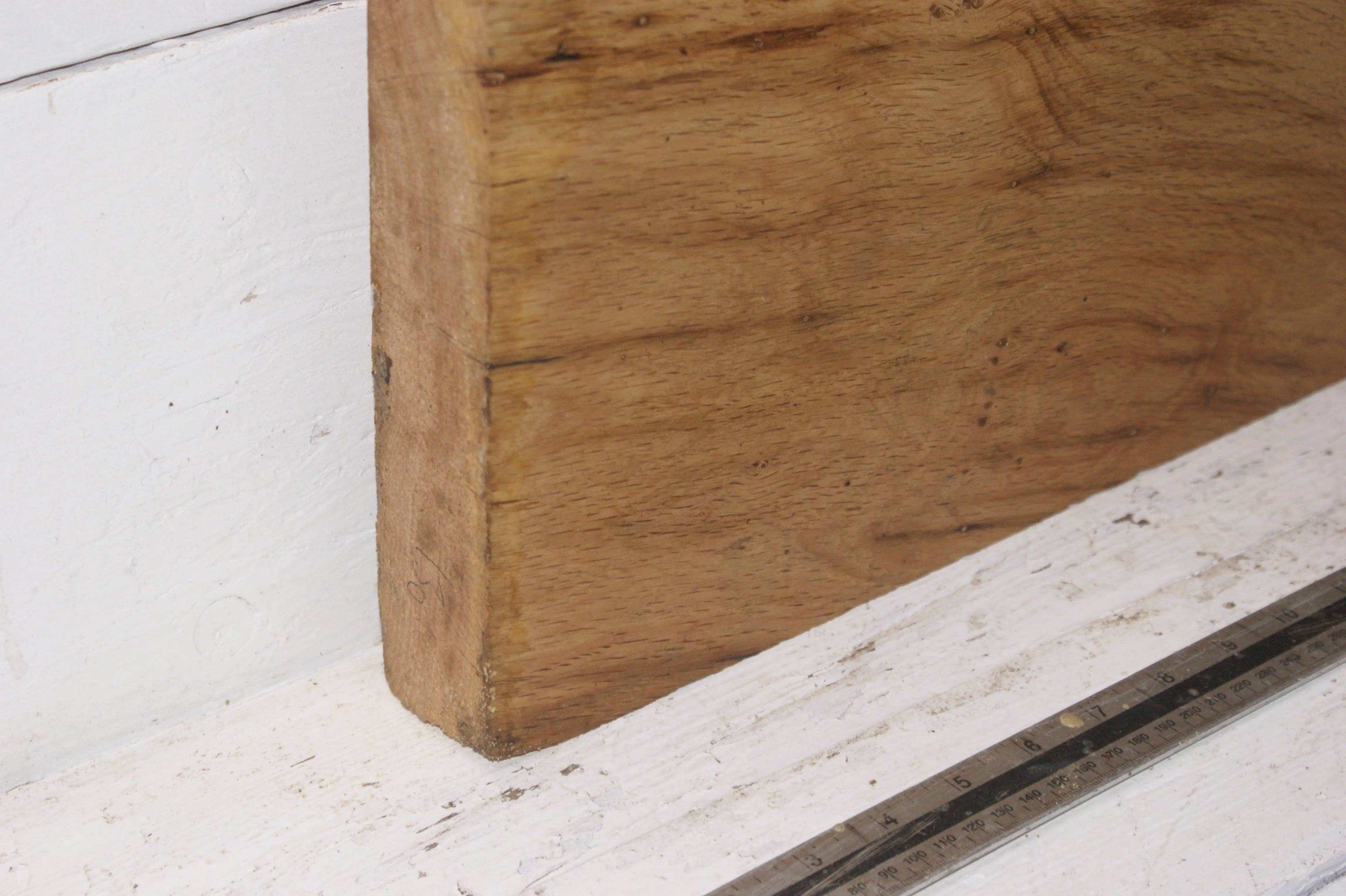 Oak   415 L x 330-260 W x 47 D mm (130) Oak & Burr Oak