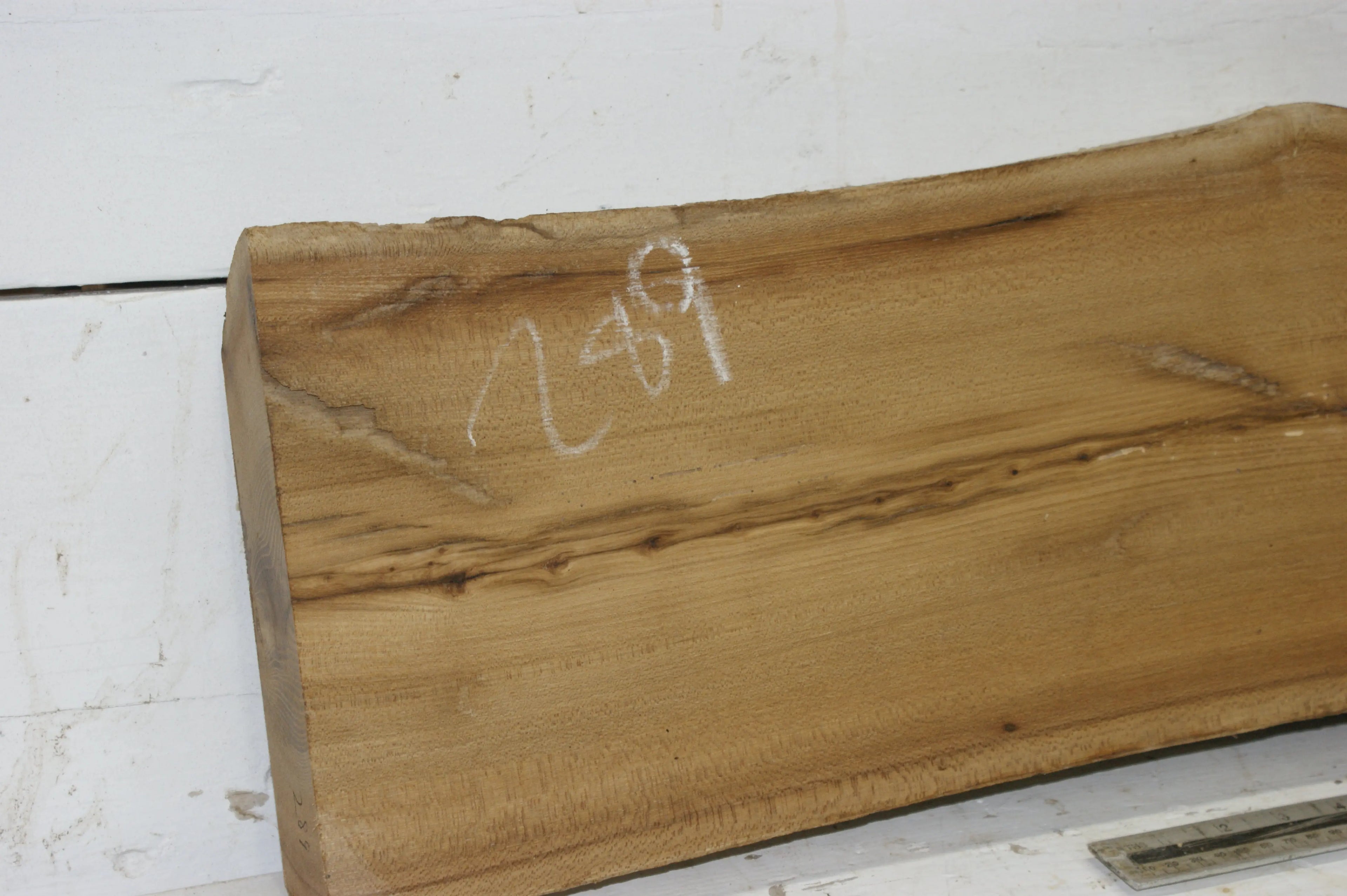 AIR DRIED ELM, 1488 L x 242 - 185 W x 45 D (mm) HARDWOOD (289) elm