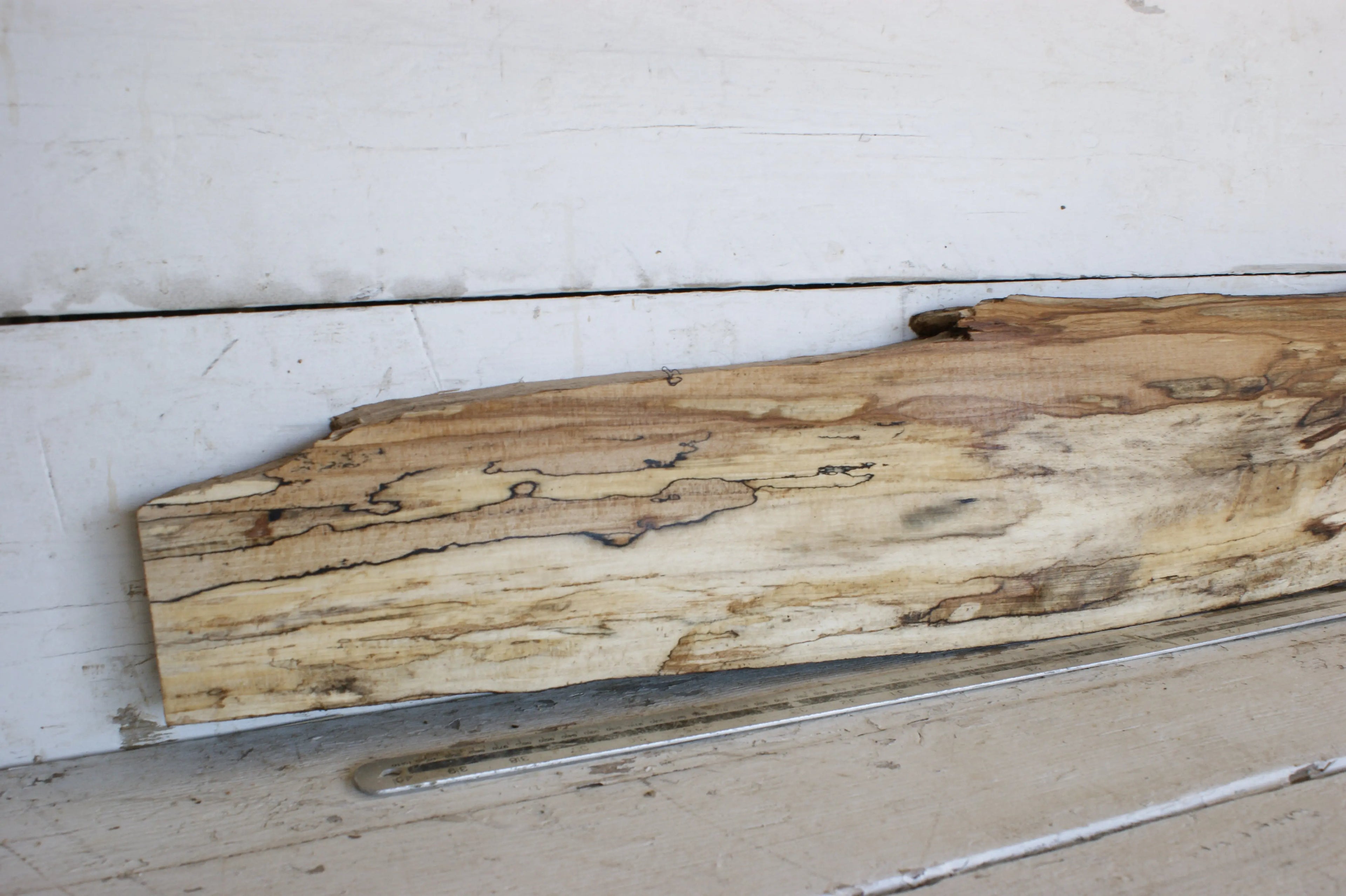 (463) SPALTED BEECH, HARDWOOD 1157 L x 202 - 91 W x 37 D (mm) SPALTED BEECH
