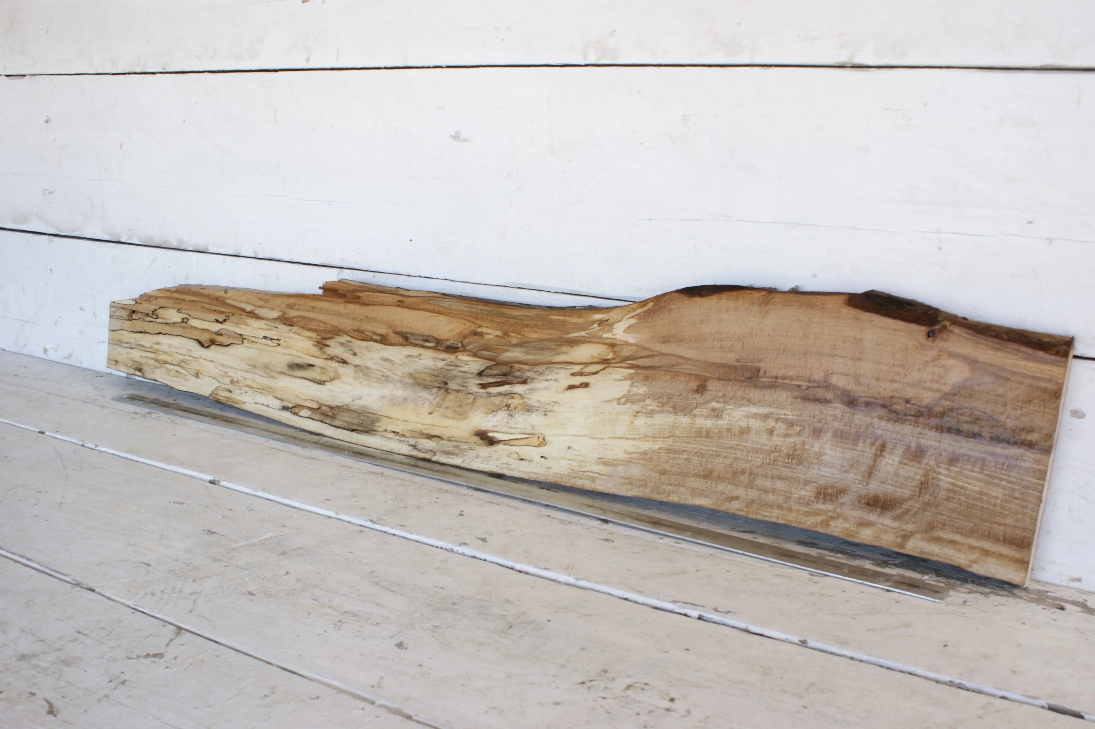 (463) SPALTED BEECH, HARDWOOD 1157 L x 202 - 91 W x 37 D (mm) SPALTED BEECH
