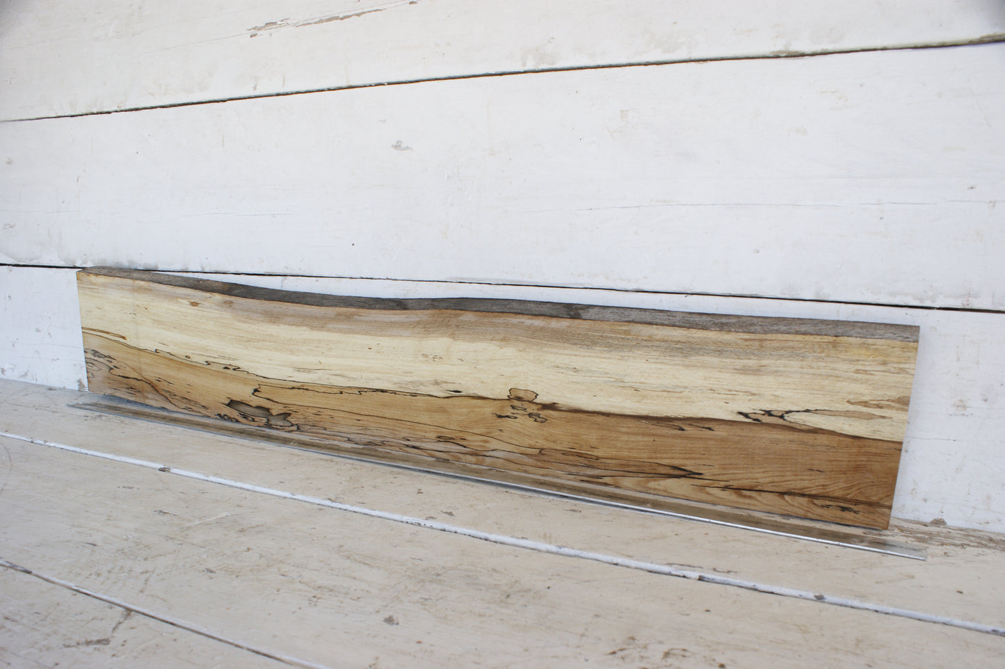 (465) SPALTED BEECH, HARDWOOD 1020 L x 175 - 161 W x 37 D (mm)