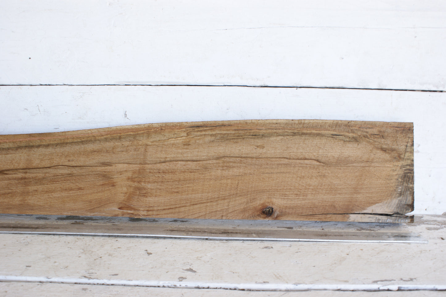 (472) SPALTED BEECH, HARDWOOD 1010 L x 186 - 111 W x 37 D (mm)