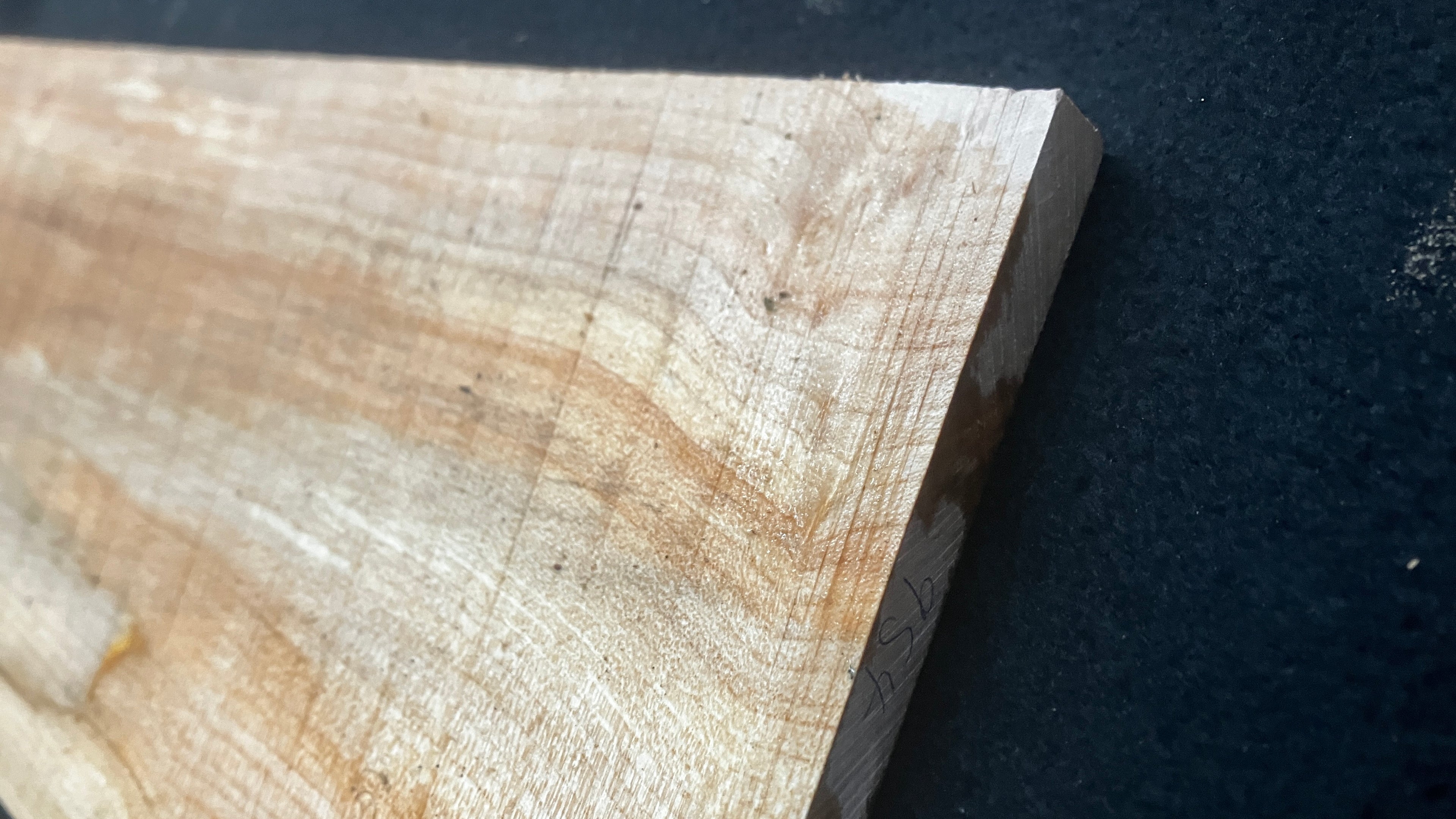 Sycamore tone wood, craft wood 621 L x 207 W x 20 D (mm)    (954)