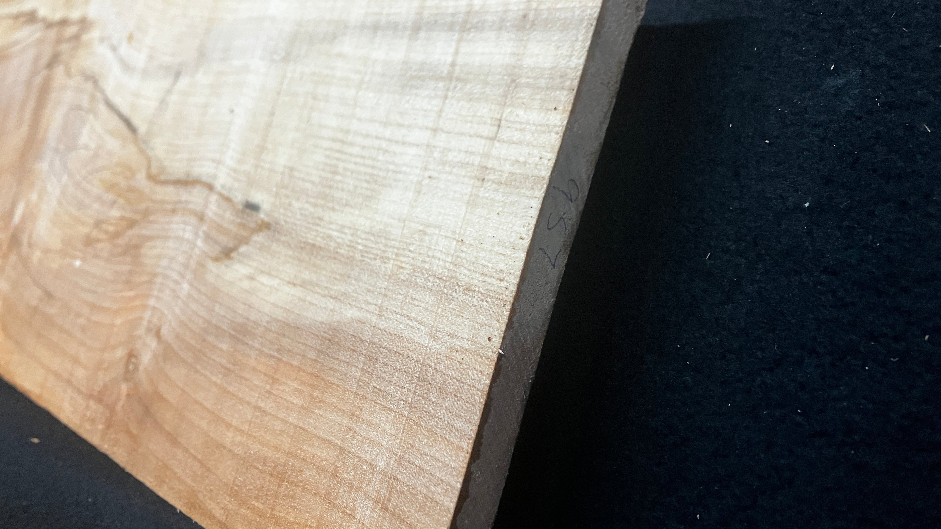 Sycamore tone wood, craft wood 615 L x 206 W x 20 D (mm)    (957)