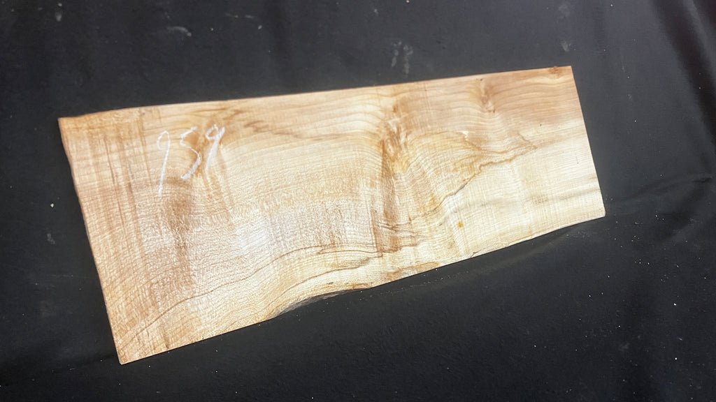 Sycamore tone wood, craft wood 615 L x 207 W x 17 D (mm)    (959)