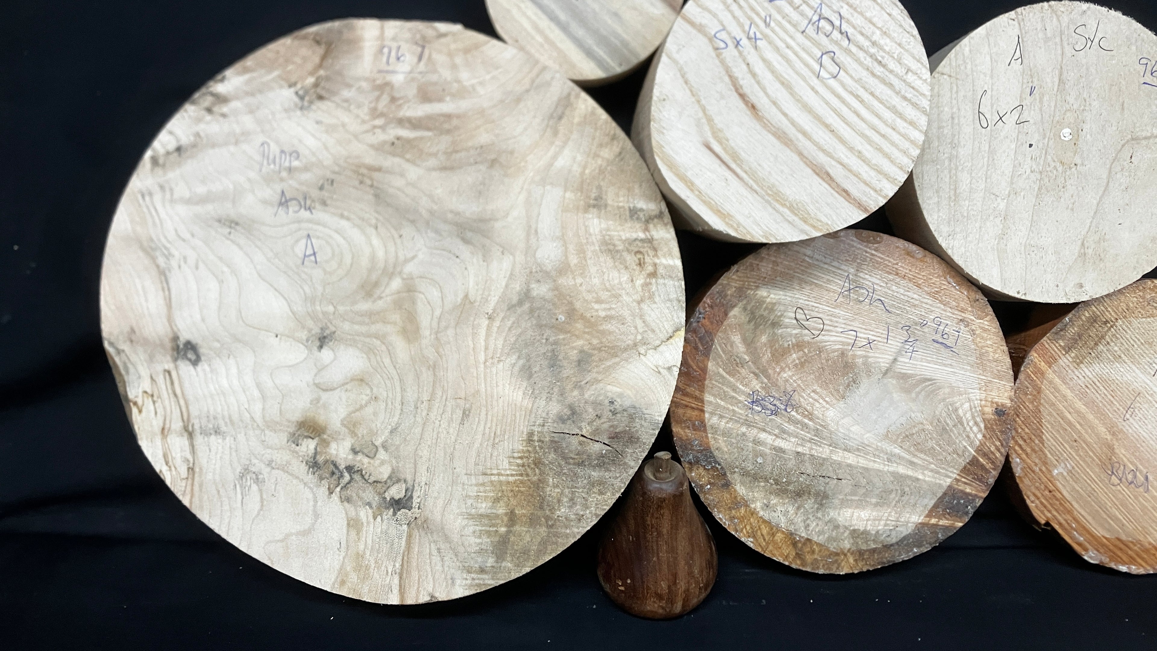 x6 mixed grade and mixed dry hardwood turning blank bundles  (967)