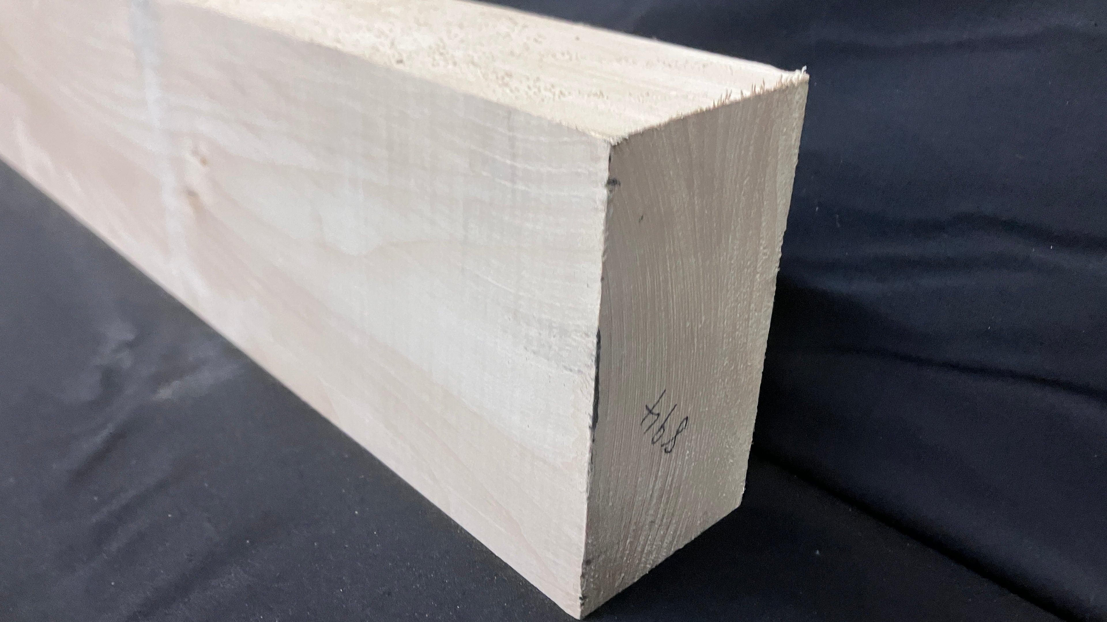 Lime block, mantle piece 1080 L x 154 W x 89 D (mm)    (894)