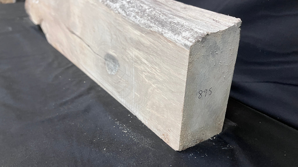 Lime block, mantle piece 1018 L x 210 W x 83 D (mm)    (895)