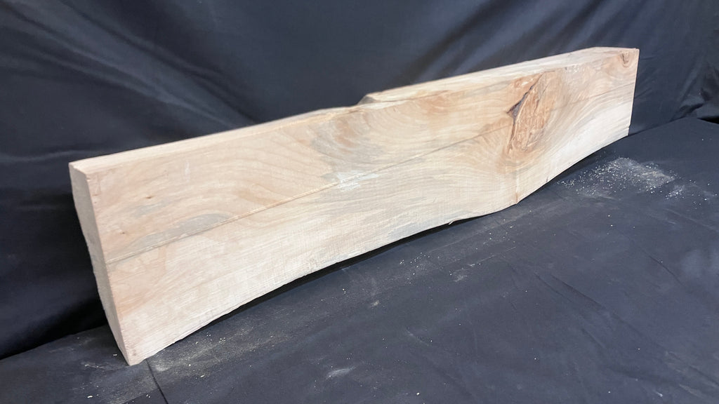 Lime block, mantle piece 1018 L x 210 W x 83 D (mm)    (895)