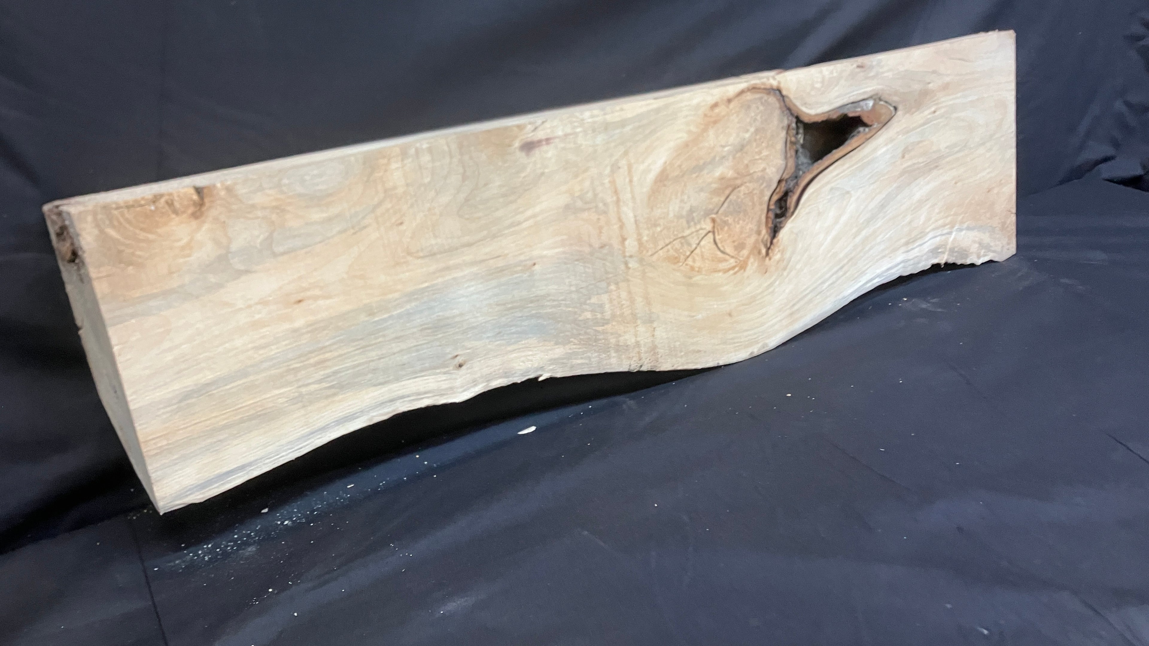 Lime block,mantle piece 1024 L x 269 W x 84 D (mm)    (896)