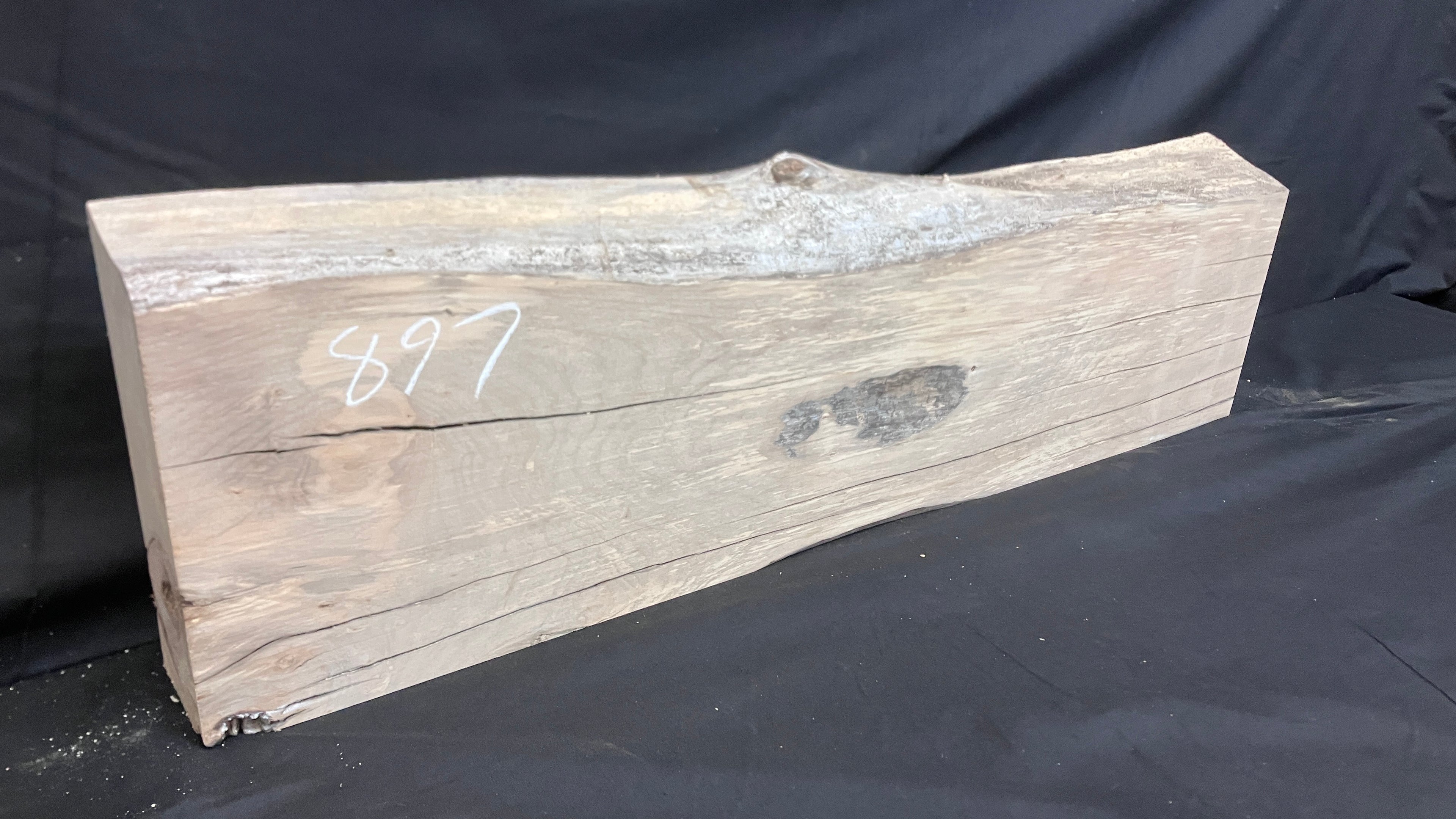 Lime block,mantle piece 861 L x 255 W x 83 D (mm)    (897)