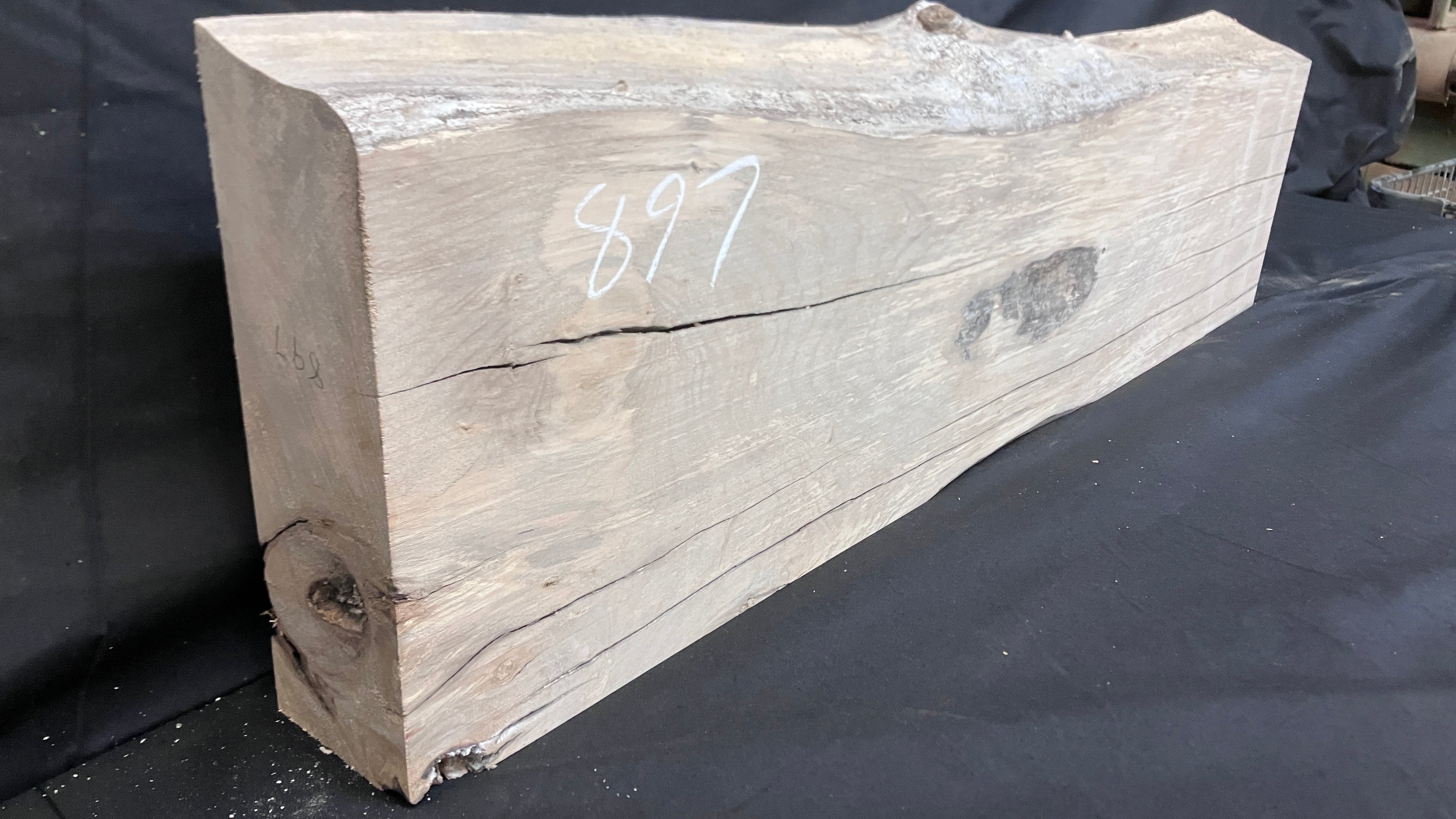 Lime block,mantle piece 861 L x 255 W x 83 D (mm)    (897)