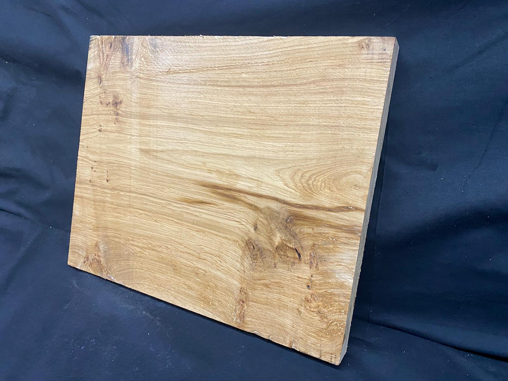 OAK HARDWOOD PLANK, CRAFTS, SHELVING  467 L x 382 W x 40 D mm (131)