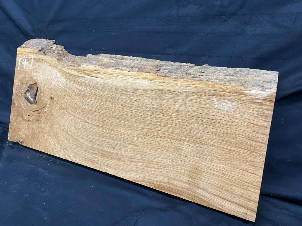 OAK HARDWOOD TIMBER, WOOD, PLANKS 671 L x 314 W x 47 D mm (147)