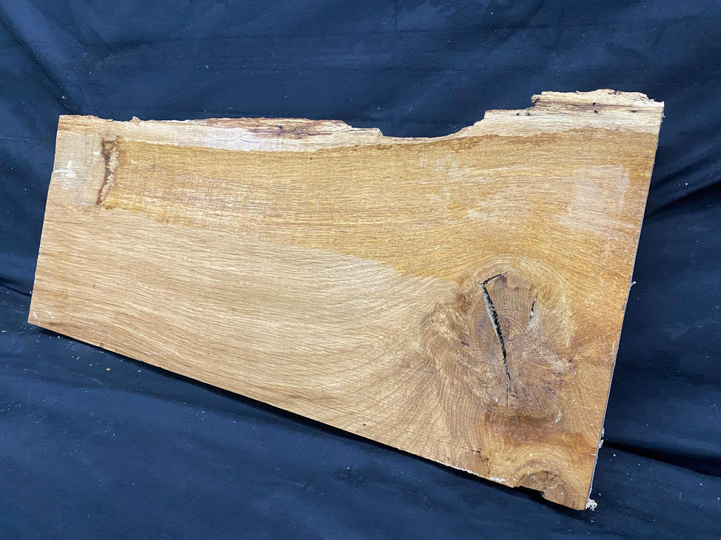 OAK HARDWOOD TIMBER, WOOD, PLANKS 671 L x 314 W x 47 D mm (147)
