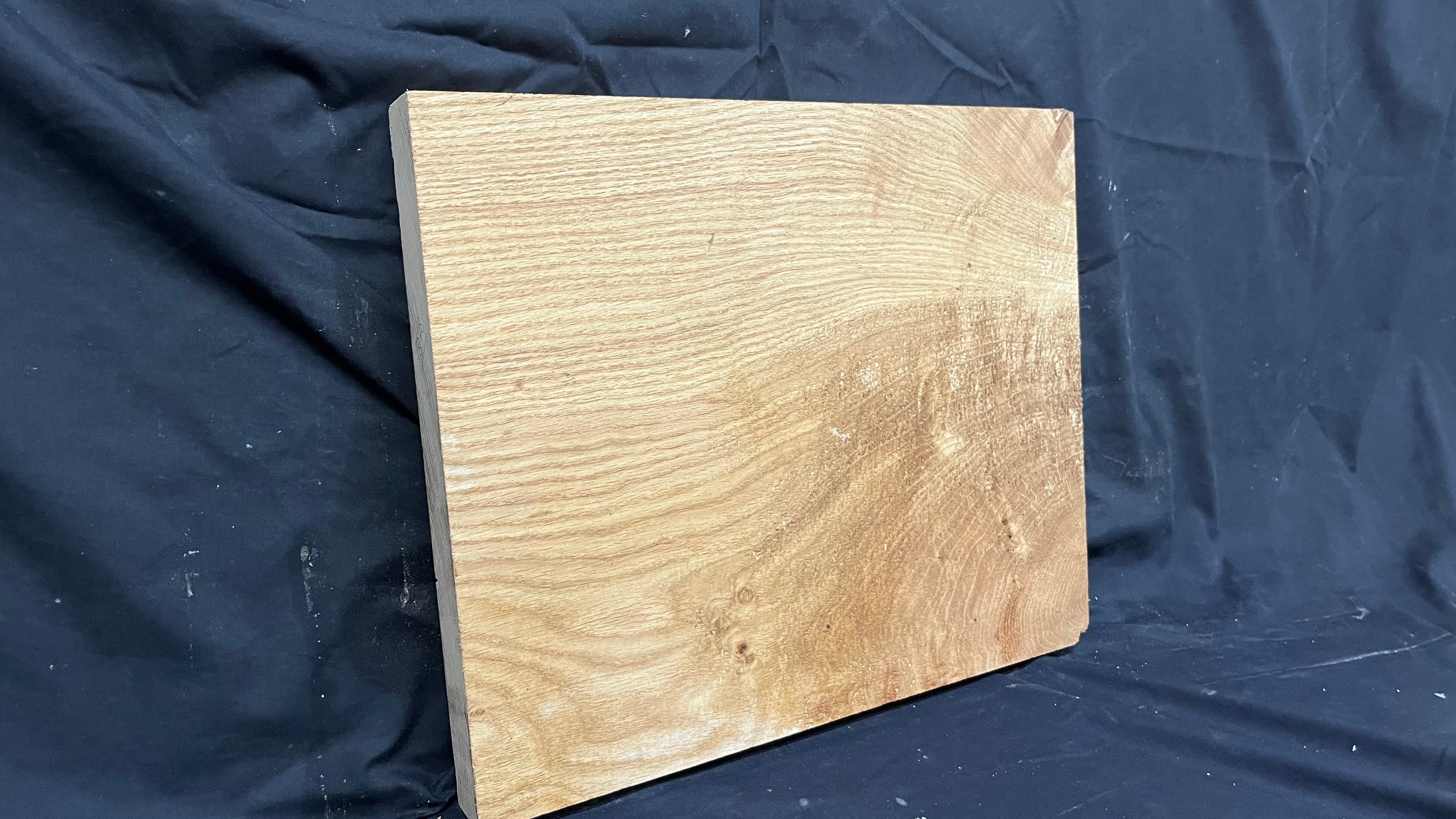 Oak chopping block, floating shelf, board, slab, 467 L x 384 W x 41 D mm    (378)