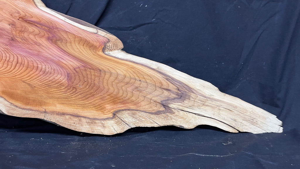 Hardwood yew, slab, board 1023 L x 455 W x 47 D mm    (379)