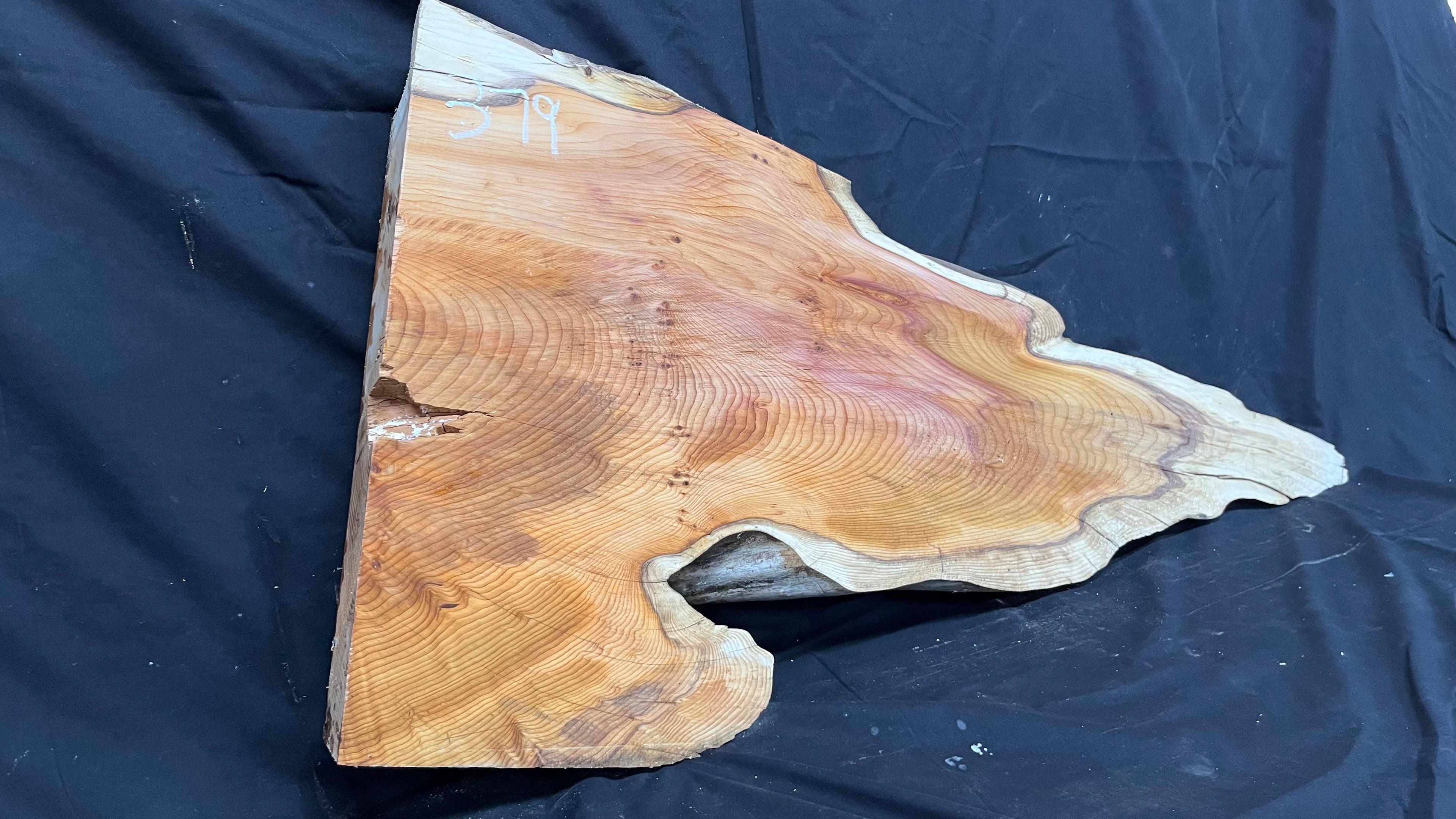 Hardwood yew, slab, board 1023 L x 455 W x 47 D mm    (379)