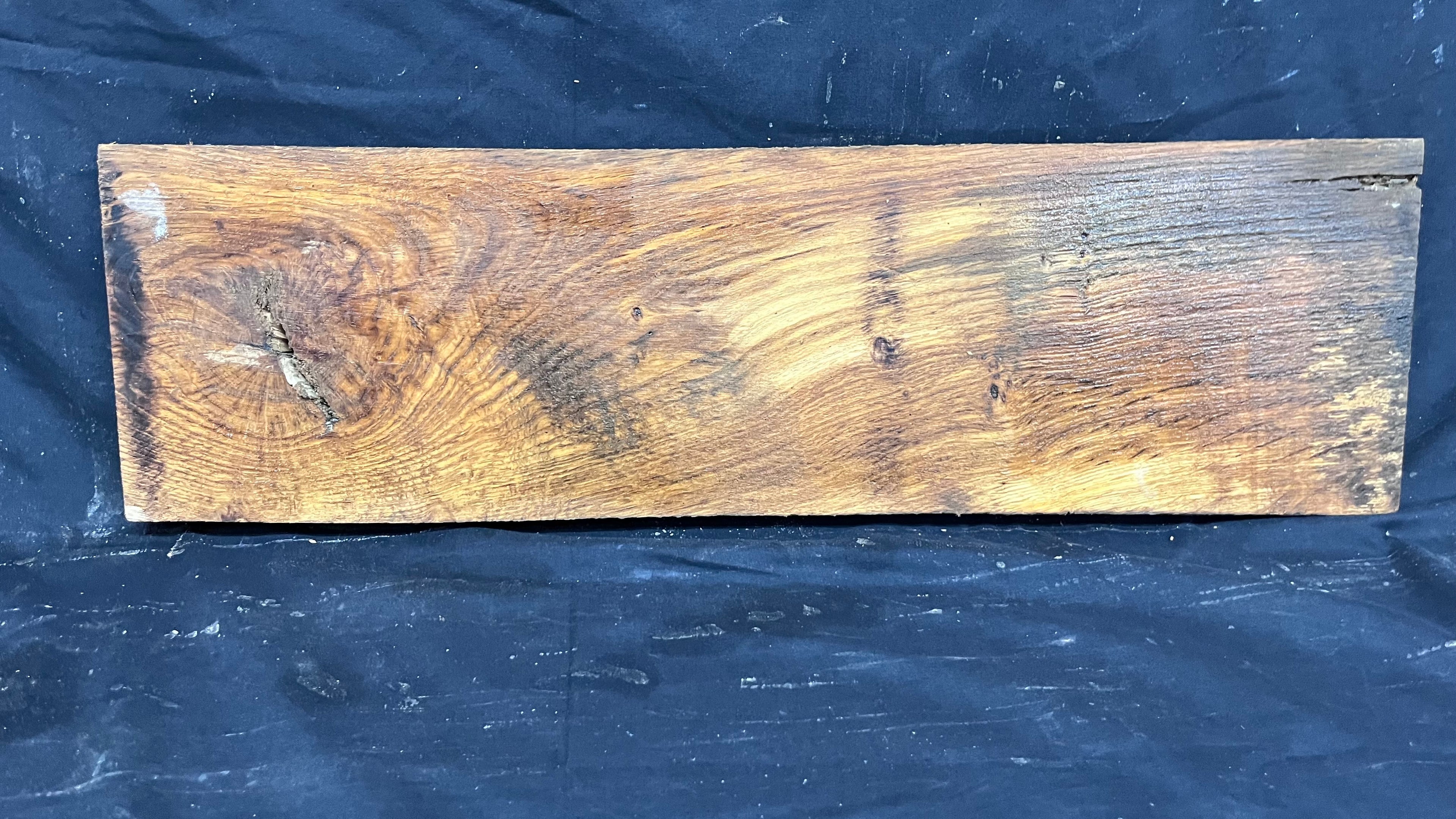 Oak sill, floating shelf, board, slab, 634 L x 185 W x 24 D mm    (389)