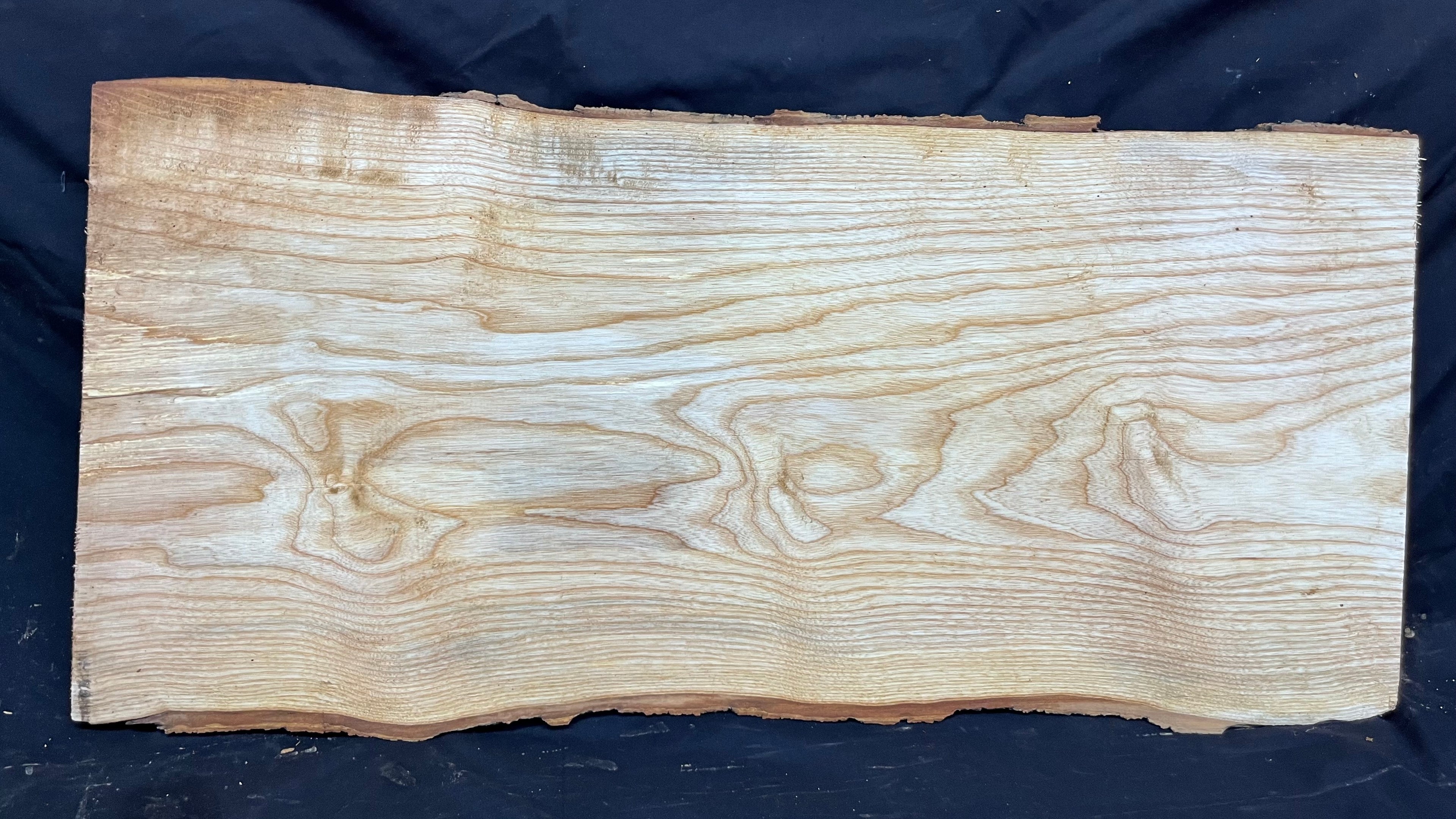 Ash hardwood, coffee table, platter, timber, plank 844 L x 403 W x 40 D mm     (391)