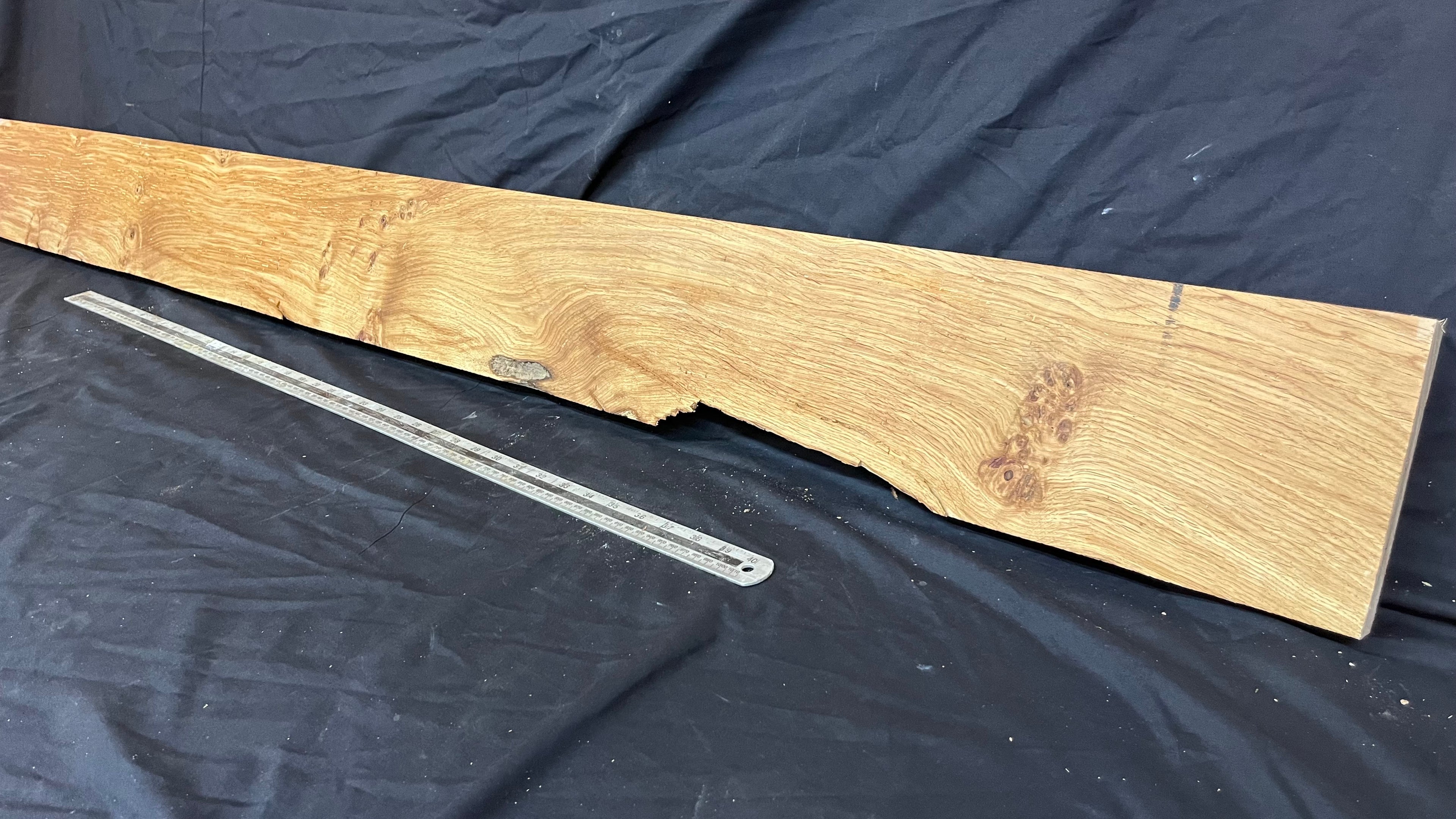OAK HARDWOOD SHELVING, MANTLE, SHELF 1724 L x 161 W x 38 D mm (241)